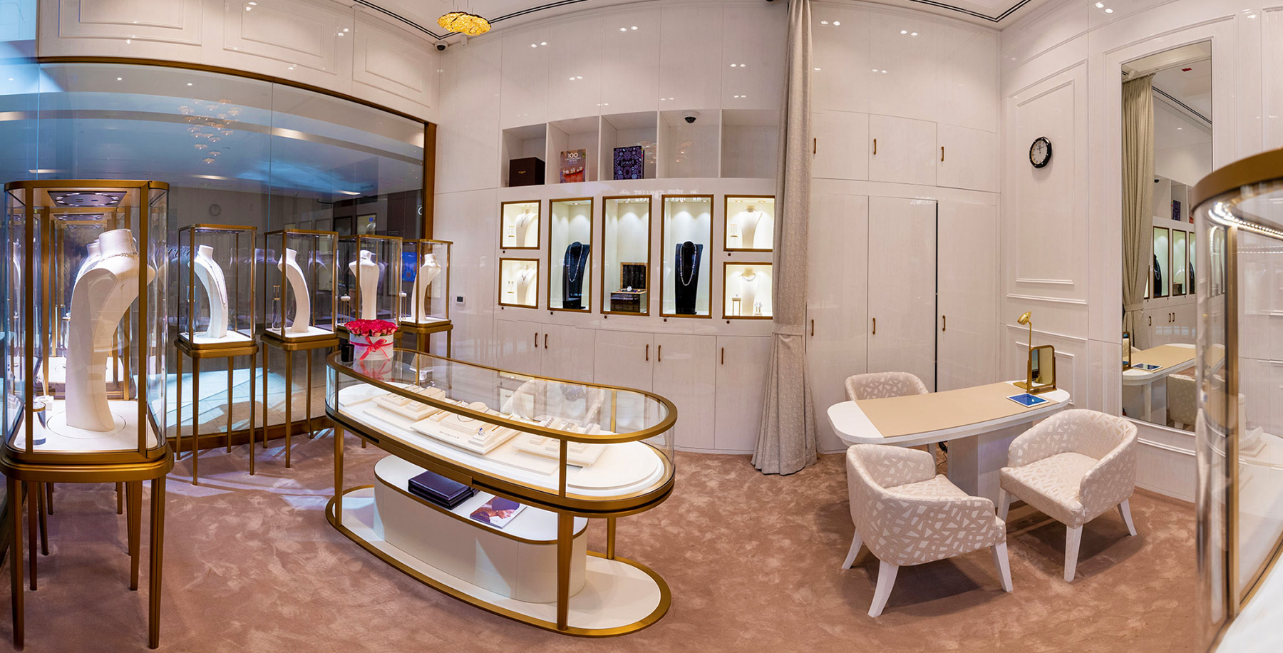 Jewelry Store in Dubai - Dubai Mall