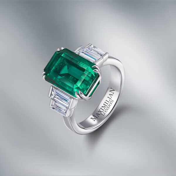 Diamond Ring Set With Natural Zambian Emerald