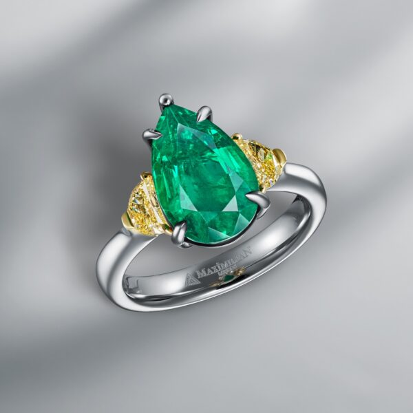 Diamond Ring Set With Zambian Emerald
