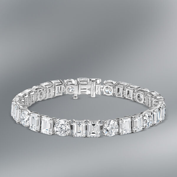 30.44 carats Mixed Cut Diamonds Bracelet