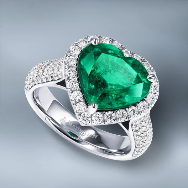 Natural Zambian Emerald & Diamond Ring - Image 2