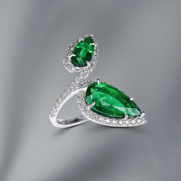 Diamond Ring Set With Zambian Emerald